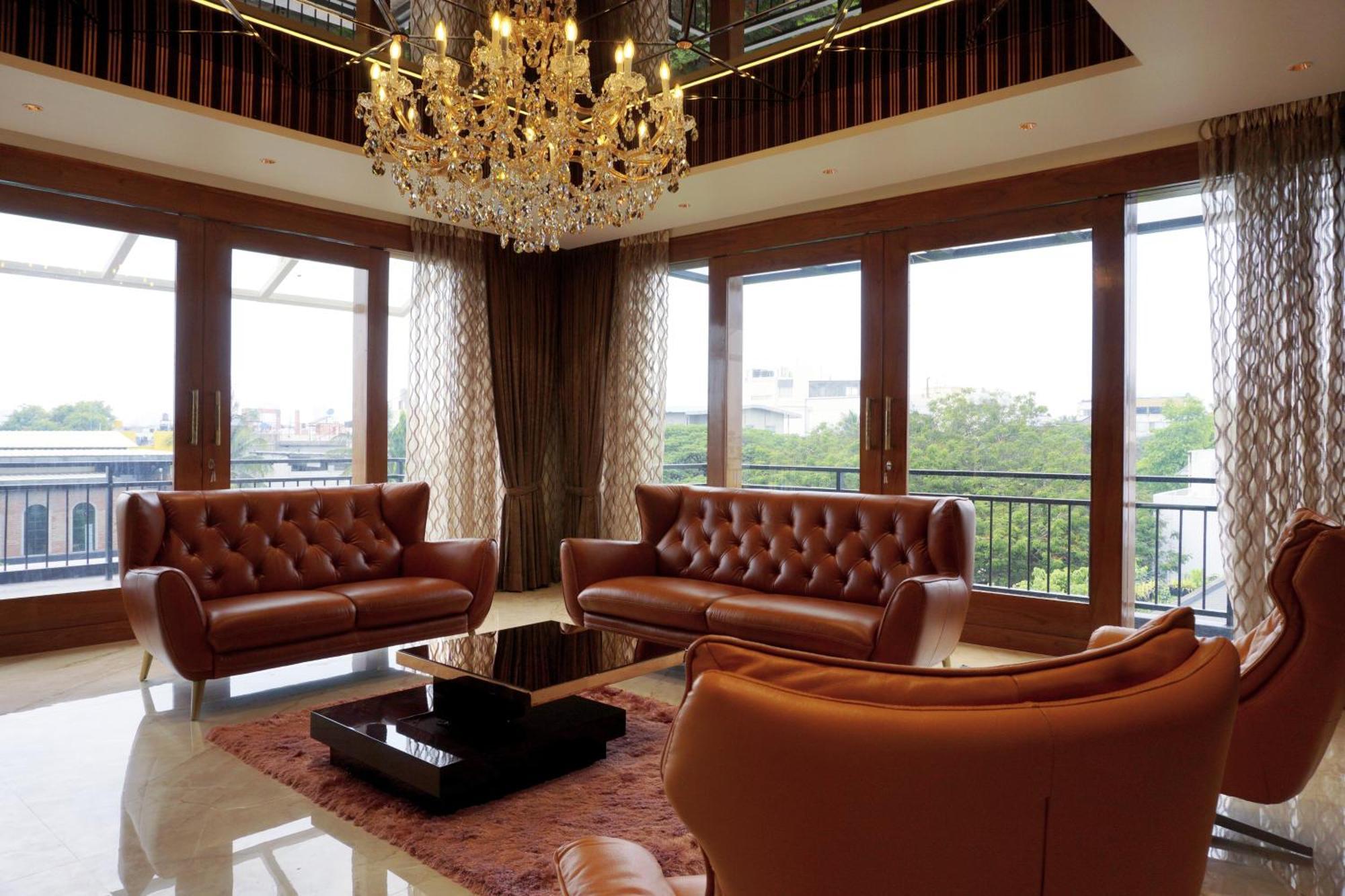 דירות העיר בנגלור The Pentouz On 100 Feet Road Indiranagar - An Urban Luxury Retreat מראה חיצוני תמונה