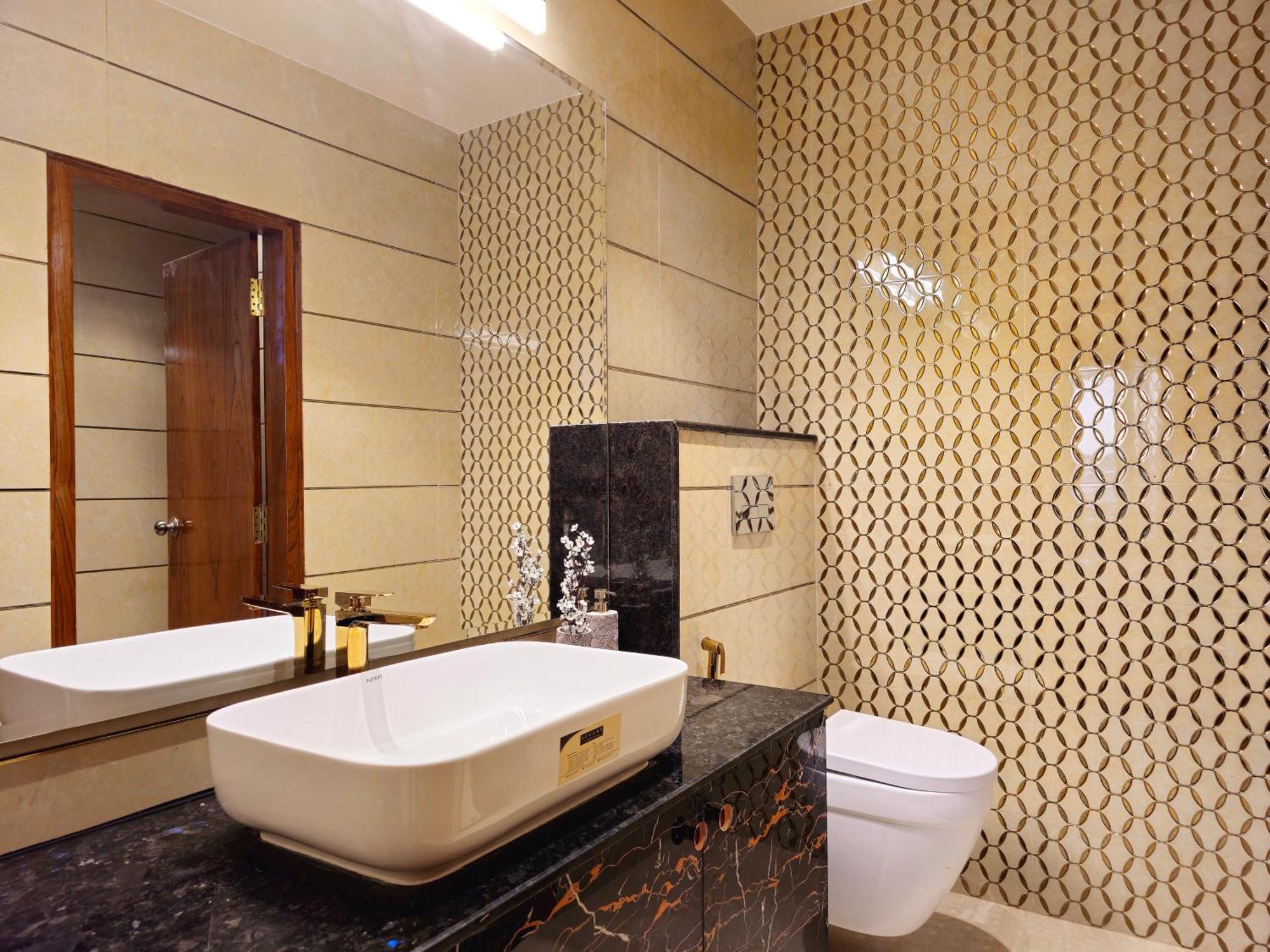 דירות העיר בנגלור The Pentouz On 100 Feet Road Indiranagar - An Urban Luxury Retreat מראה חיצוני תמונה