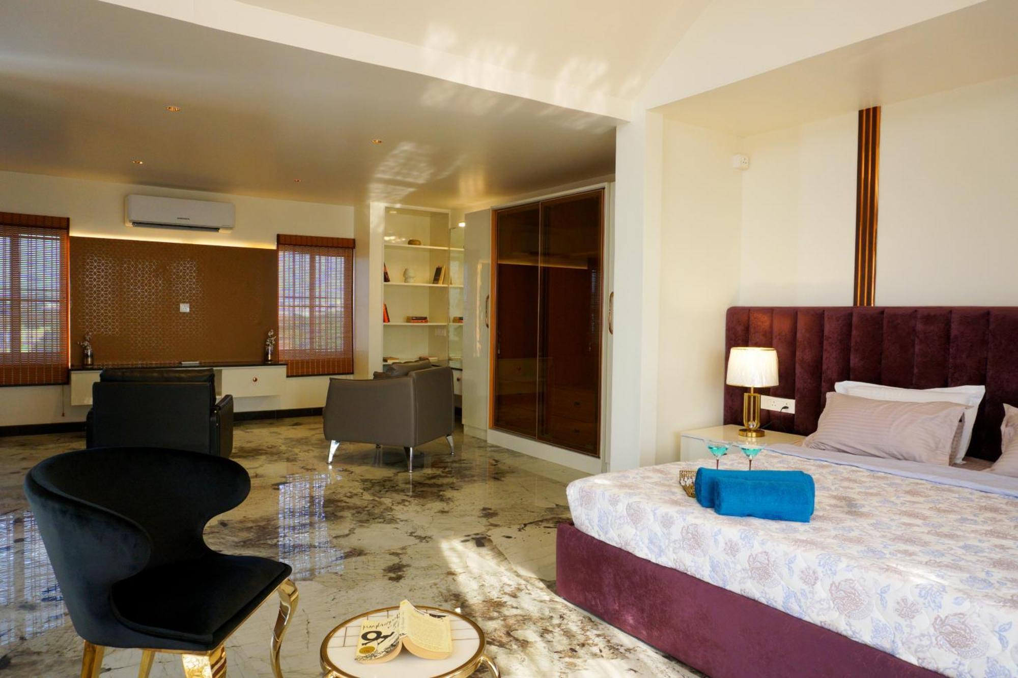 דירות העיר בנגלור The Pentouz On 100 Feet Road Indiranagar - An Urban Luxury Retreat מראה חיצוני תמונה